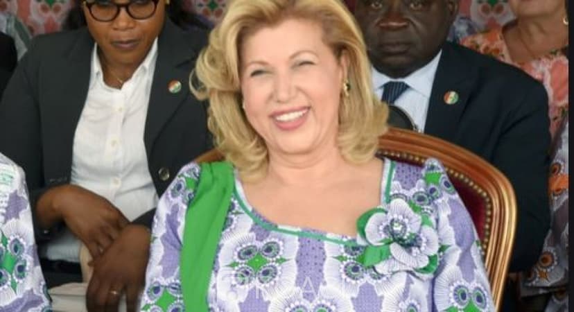 Côte d'Ivoire : dons de Dominique Ouattara avant une visite d'Etat de son époux dans le fief de son allié Bédié