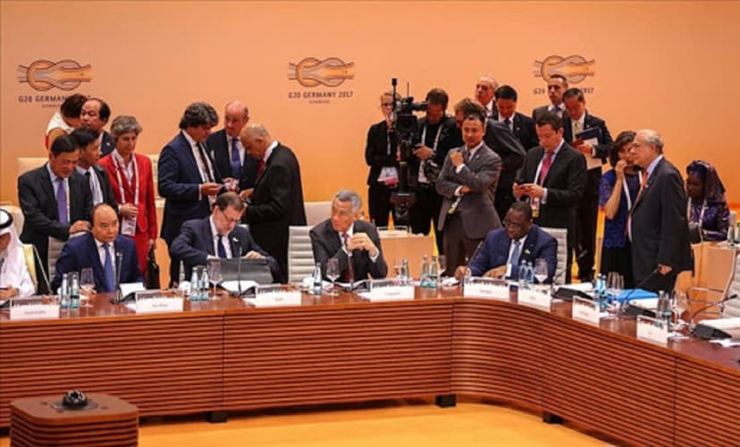 Ces vérités de Macron sur l'Afrique qui dérangent : Afrikipresse de retour du G20 à Hambourg