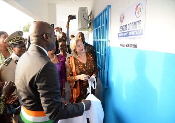 Côte d’Ivoire : Dimbokro baptise son centre de santé « Dominique Ouattara »