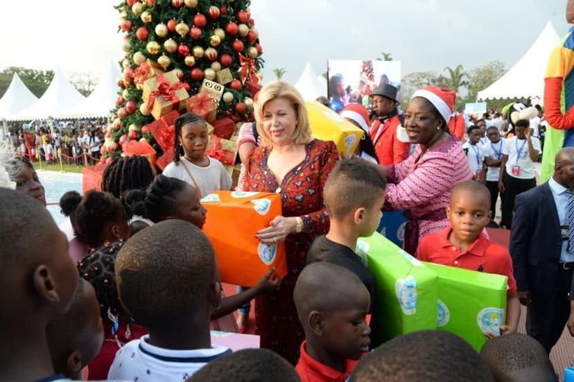 Noël 2019, Côte d’Ivoire des cadeaux pour 11.000 enfants avec Dominique Ouattara