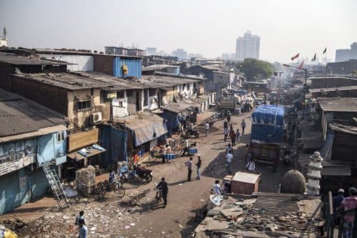 Sécurisation des droits de propriété : antidote aux bidonvilles