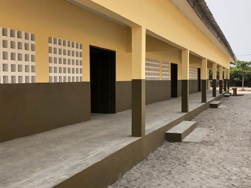 Don d’une école primaire: depuis 50 ans, Assinie notre village auquel on est attaché (Clyde Fakhoury, Fondation Pierre Fakhoury)