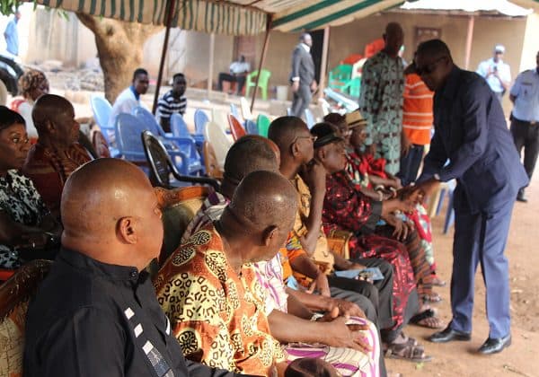 Bouaké: La compassion du ministre Amadou Koné à Nana Ngoran Koffi 2 (Kouassiblekro)