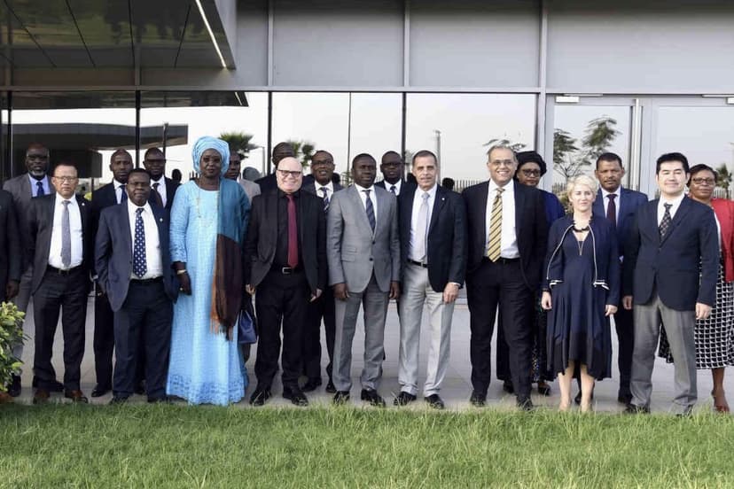 Sénégal : la BAD à l’écoute de la société civile et du secteur privé