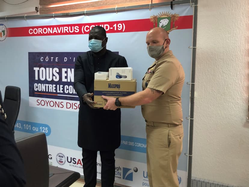 Covid-19 : Don des États-Unis à l’Institut National d’Hygiène Publique (Côte d’ivoire)