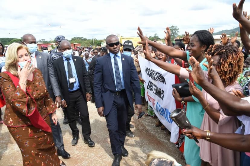 Visite d’Etat-Moronou : accueil populaire pour Dominique Ouattara (Côte d’Ivoire)