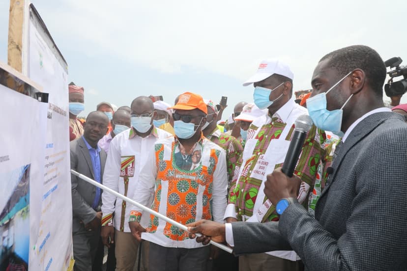 Folon-Sokouraba: Gaoussou Touré inaugure le nouveau pont métallique du village (infrastructures, Côte d'Ivoire)