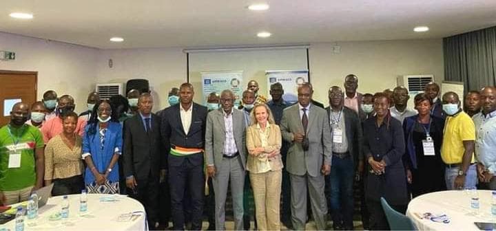 Investigation journalistique : Les journalistes renforcent leurs capacités rédactionnelles à Bassam