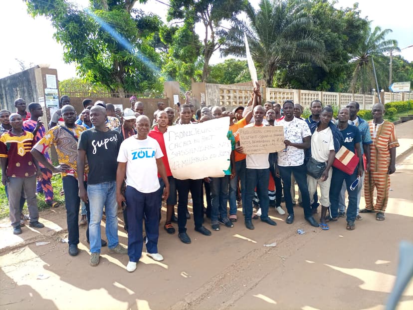 Daloa : Le siège du conseil café-cacao fermé par des producteurs qui réclament 17 millards Fcfa