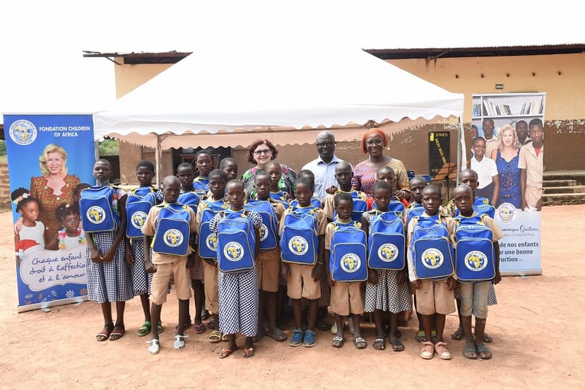 Rentrée scolaire 2021-2022: Children Of Africa offre 300 kits aux écoliers de Sokoro (Ferkessédougou)