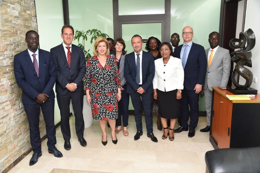 Lutte contre le travail des enfants dans la cacaoculture : les efforts de Dominique Ouattara reconnus à l’international