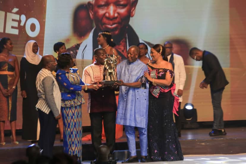 15ème édition d'Afrik Fashion Show : Isabelle Anoh honore Pathé’O pour ses 50 ans de carrière