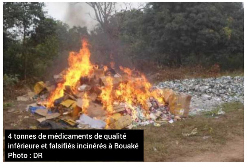 Bouaké : 4 tonnes de médicaments de qualité inférieure et falsifiés incinérés (Côte d’Ivoire)