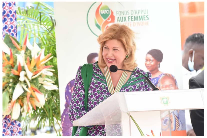 Dominique Ouattara demande aux femmes ivoiriennes d’être des actrices de Paix et de prôner le vivre-ensemble (Abidjan-JIF 2022)