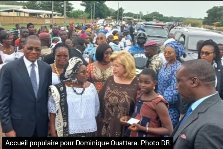 Fête des mères dans la Bagoué : en route pour Kouto, la première Dame Mme Dominique Ouattara fait escale à Boundiali, Kolia et Gbon (Côte d’Ivoire)