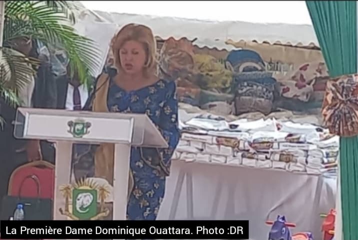 Kouto: La Première Dame Dominique Ouattara célèbre les mères de la Bagoué (Côte d’Ivoire)