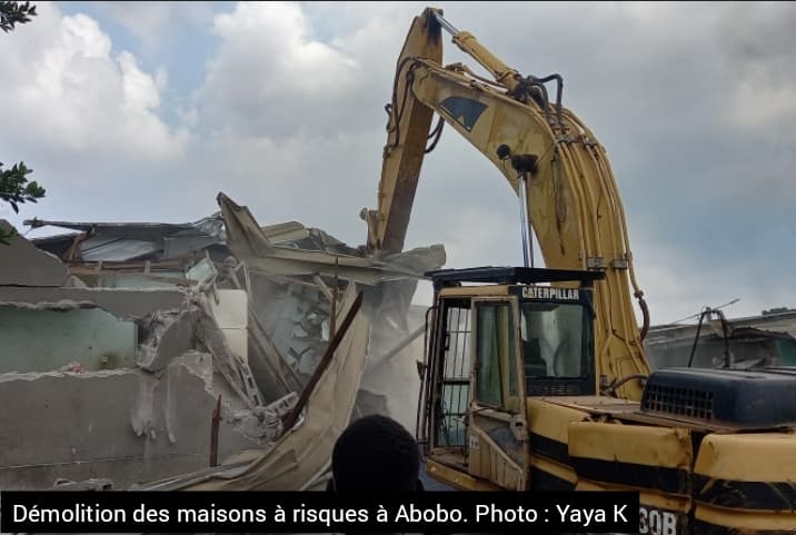 District d'Abidjan - Ministre Bouaké Fofana : démolition effective des maisons dans les zones à risques pour sauver des vies