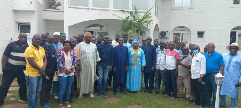 Médias : Amadou Koné échange avec les journalistes de Bouaké, leurs conditions de vie et de travail relevées