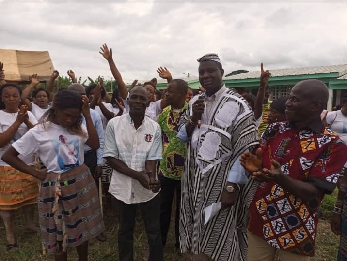 Tiassalé : Alpha Sanogo prend en charge les frais d'enrôlement à la CMU à Gnansomly et parraine la finale du tournoi de Maracana Pro Ligue