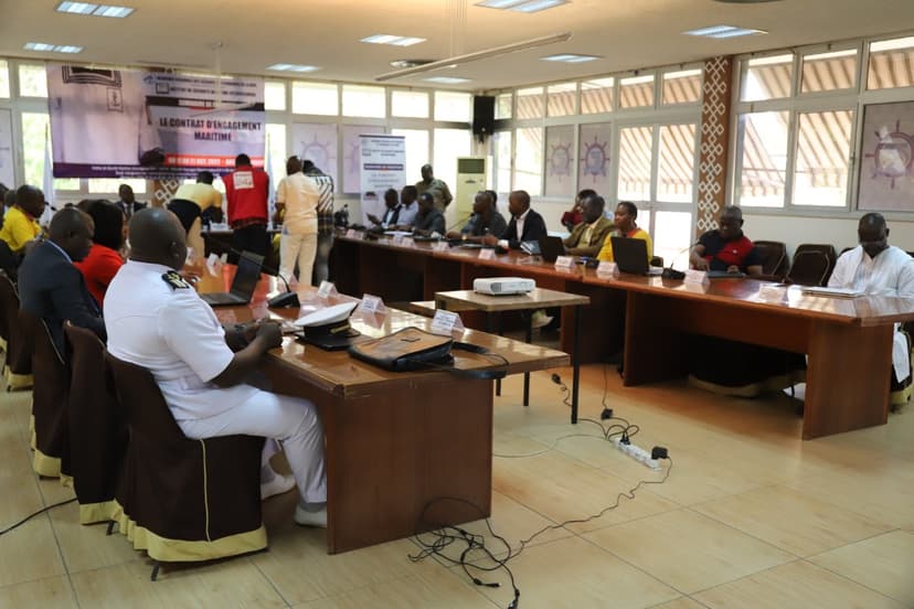 Transport maritime : Administrations, syndicats et armateurs instruits sur le contrat d'engagement maritime (séminaire ISMI-ARSTM)