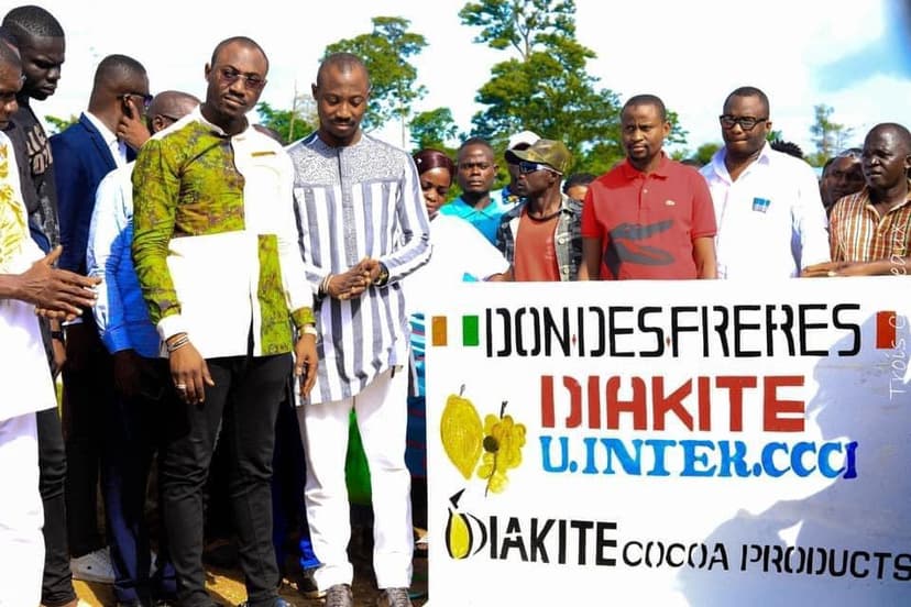 Bangolo : Les frères Diakité engagent la lutte contre le travail des enfants, ils offrent une école au village de Gan