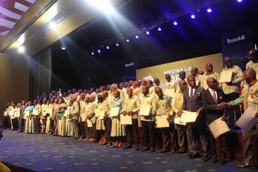 Décoration au Bnetd : Kinapara Coulibaly invite les agents à donner toujours le meilleur pour façonner la Côte d'Ivoire