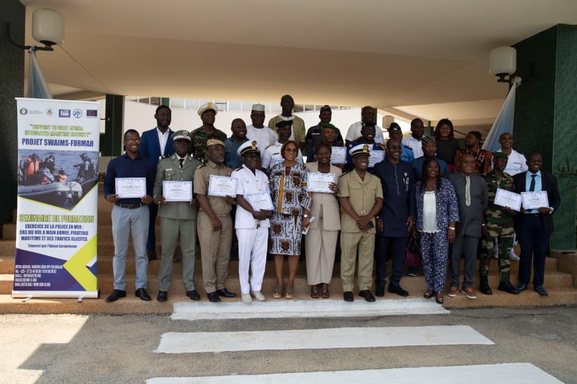 Fin de Séminaire sur la répression des infractions commises en Mer : vol à main armée, piraterie maritime et trafics illicites (ISMI-ARSTM)