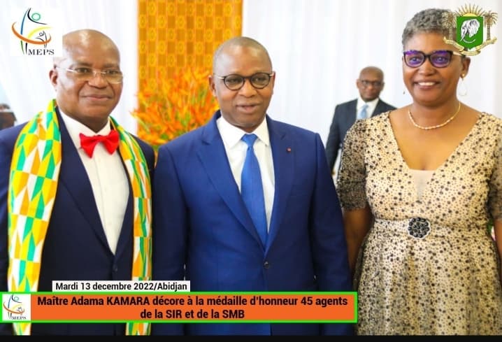 Médaille d’honneur du travail- Me Adama Kamara à 46 agents de la SIR et de la SMB : « C’est la République de Côte d’Ivoire reconnaissante qui loue votre mérite »