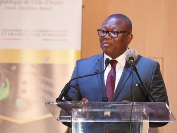 Côte d'Ivoire : 92 acteurs des médias et de l'économie numérique décorés