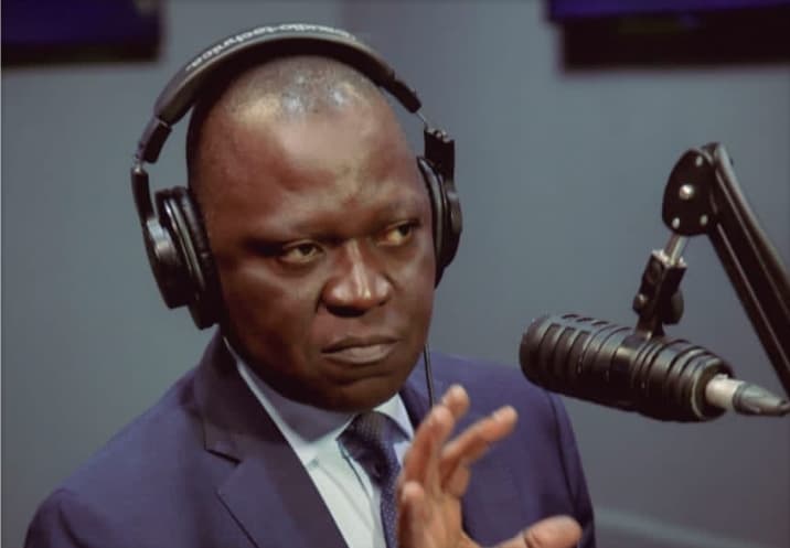 Sécurité routière : Amadou Koné parle aux jeunes sur Trace FM