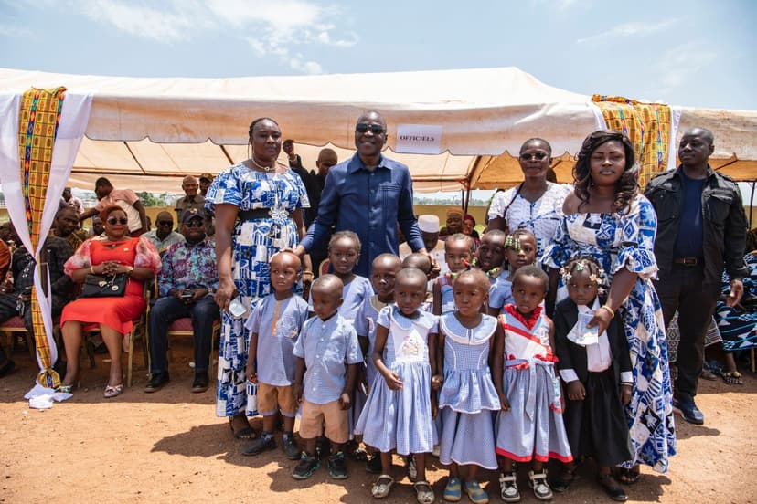 Bouaké : Amadou Koné offre une clôture de 27 millions de Fcfa au groupe scolaire Plateau