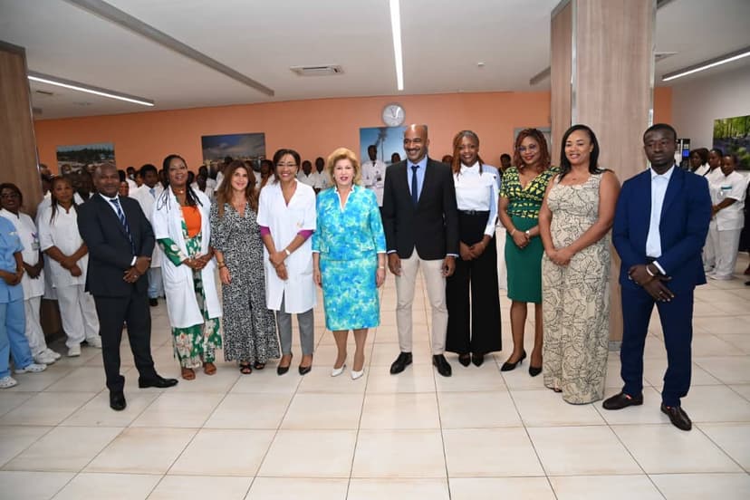 Côte d’Ivoire : L’Hôpital Mère-Enfant de Bingerville a 5 ans, la gratitude de Madame Dominique Ouattara au personnel