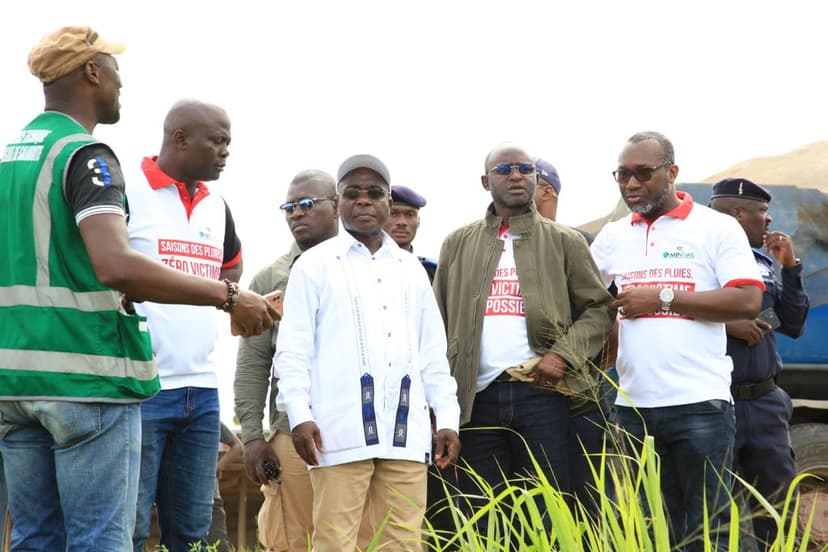 Le gouvernement ivoirien veut sauver des vies humaines lors des pluies 2023 : Bouaké Fofana visite des sites déguerpis