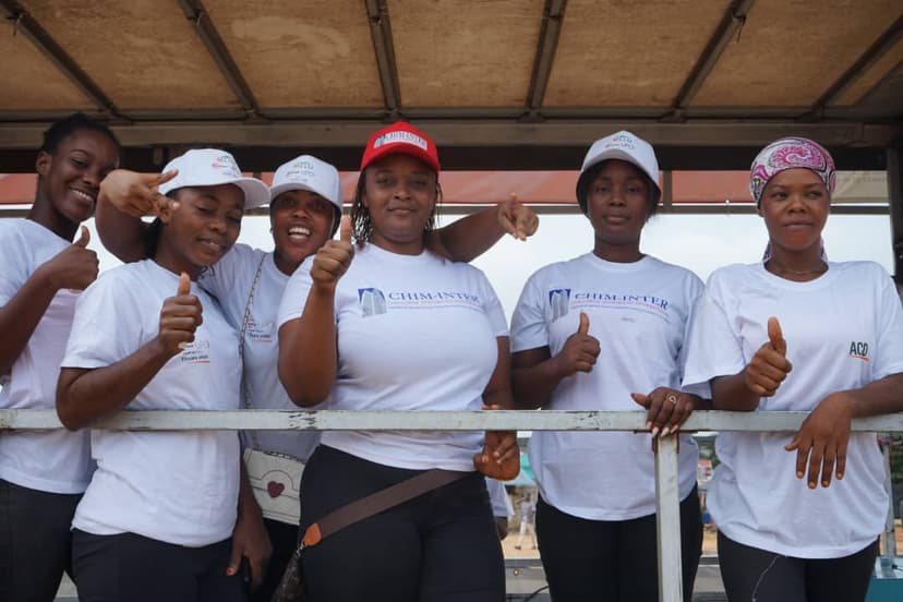 Caravane du ministère de la Construction à Anyama : Chim-Inter, architectes et officiels donnent des conseils aux propriétaires de terrain