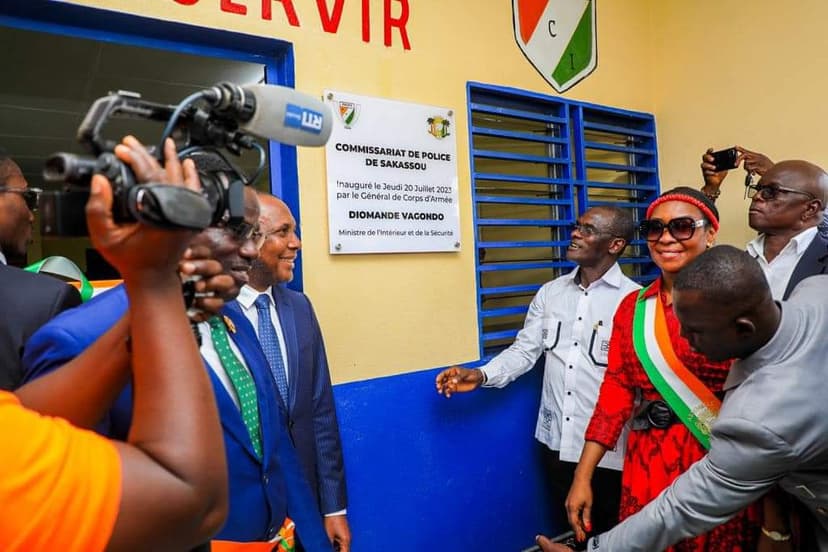 Côte d'Ivoire : Vagondo Diomandé inaugure le premier commissariat de police à Sakassou