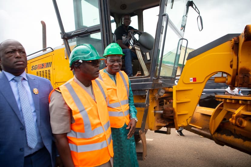 District du Denguélé : Gaoussou Touré lance les travaux de reprofilage des routes du Folon