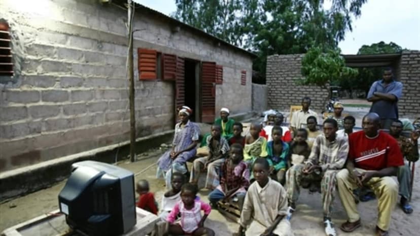 L’accès à l’information culturelle : Une condition pour l’éducation artistique du public