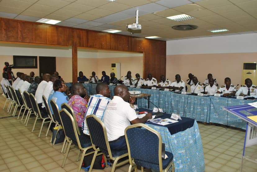 Lutte contre la pêche illicite en Côte d’Ivoire : 25 agents en formation à l'ISMI - ARSTM