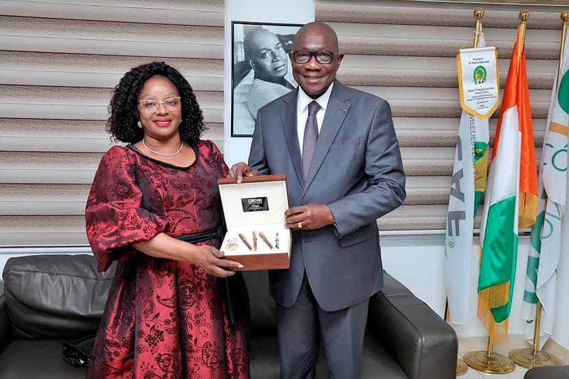 CAN 2023 : L'ambassadeur du Cameroun en Côte d’Ivoire chez Amichia