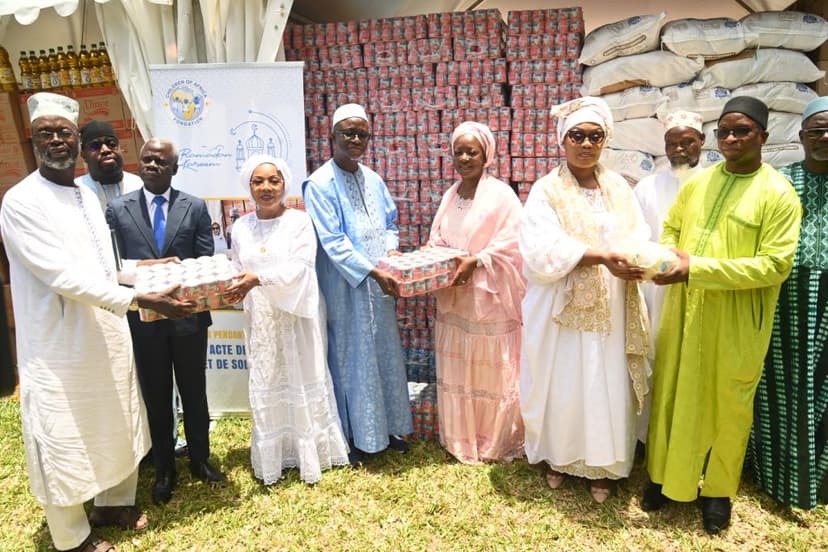 Ramadan 2024 : Madame Dominique Ouattara offre des vivres d’une valeur de 130 millions F CFA à la communauté musulmane