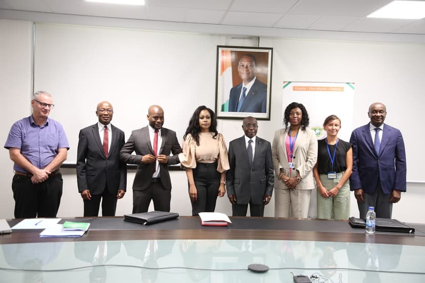 Réseau d'eau potable à Abidjan : une délégation de la BEI et du ministère de l’Assainissement visite les chantiers de renforcement