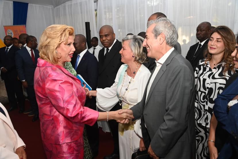 Fondation Children Of Africa : Après le 9e dîner-gala, les grands donateurs et organes de presses partenaires reçoivent la gratitude de Dominique Ouattara