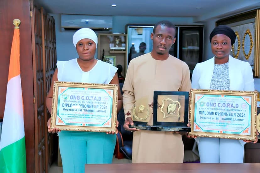 Contribution au développement de la Côte d'Ivoire : Lamine Traoré reçoit deux distinctions