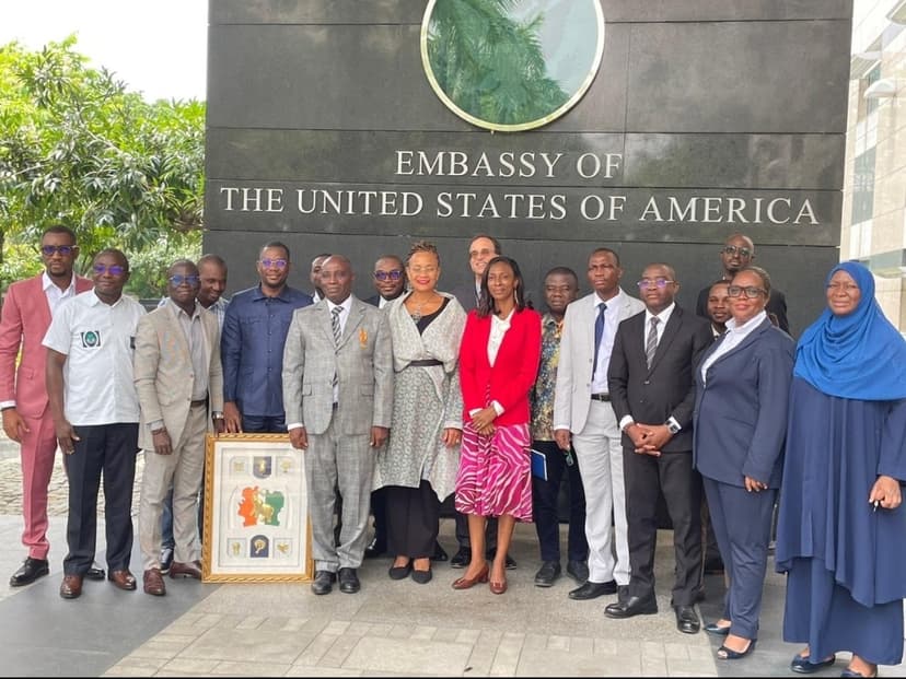 Côte d'Ivoire : l'ambassade des États-Unis célèbre les diplômés du Master MCC