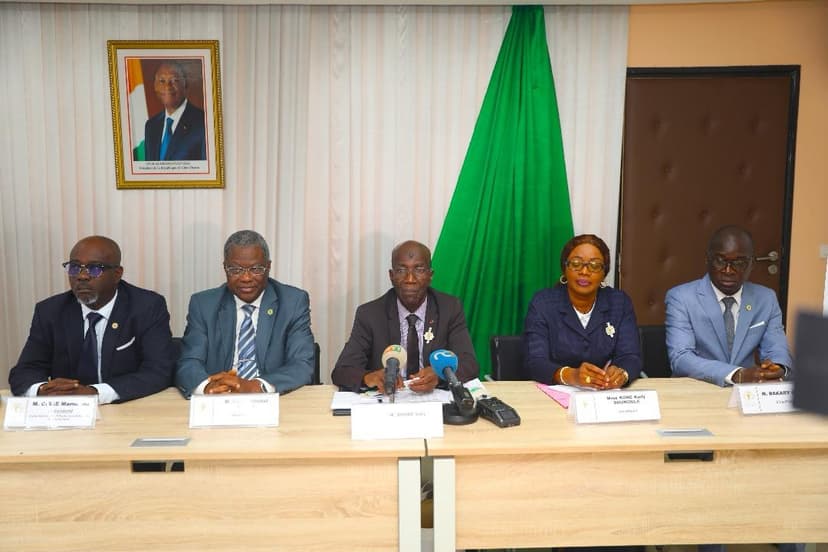 Colloque des Sénats d’Afrique à Yamoussoukro : Sidibé Valy annonce des interventions pour ceux qui pensent qu'un Sénat ne sert à rien