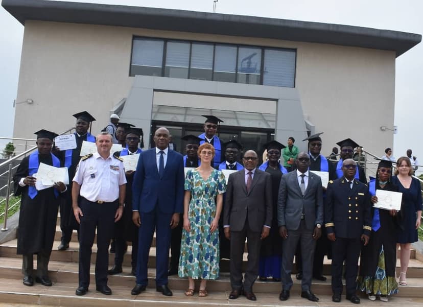 Master en droit et sécurité des activités maritimes de l'ISMI/ARTSM : 19 étudiants de la 8e promotion reçoivent leurs diplômes