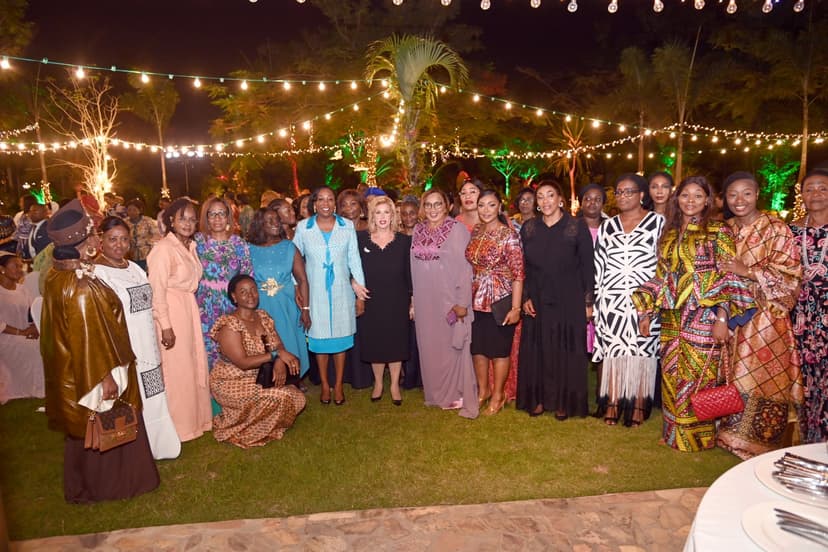 Côte d’Ivoire : Dominique Ouattara et les femmes leaders partagent vœux, reconnaissance et engagements