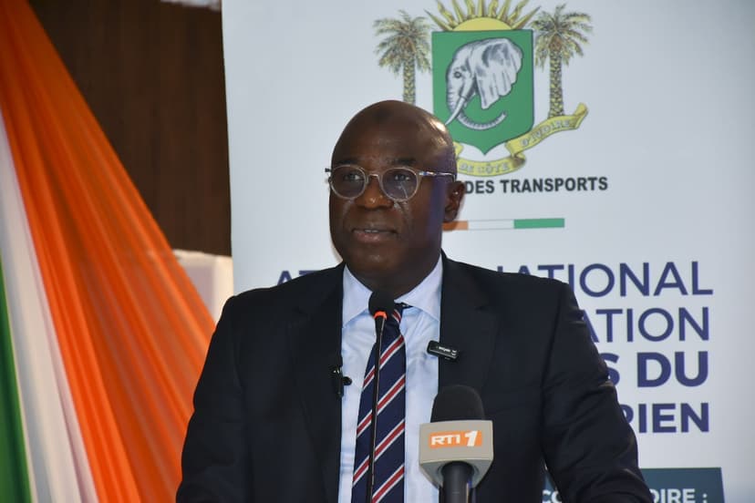 Côte d’Ivoire : Le gouvernement consulte les usagers du transport aérien