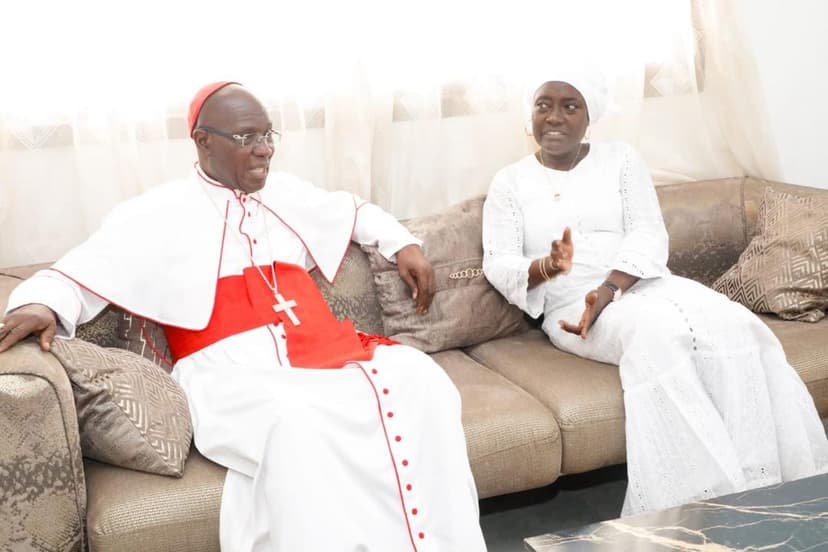 Man – Une visite empreinte de fraternité : Le Cardinal Jean-Pierre Kutwa salue l’authenticité de la Ministre Mariatou Koné