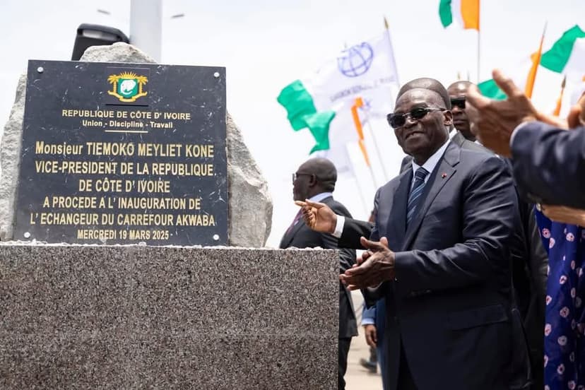 L’échangeur du carrefour Akwaba inauguré par le Vice-Président Tiémoko Meyliet Koné : un tournant majeur pour la mobilité à Abidjan